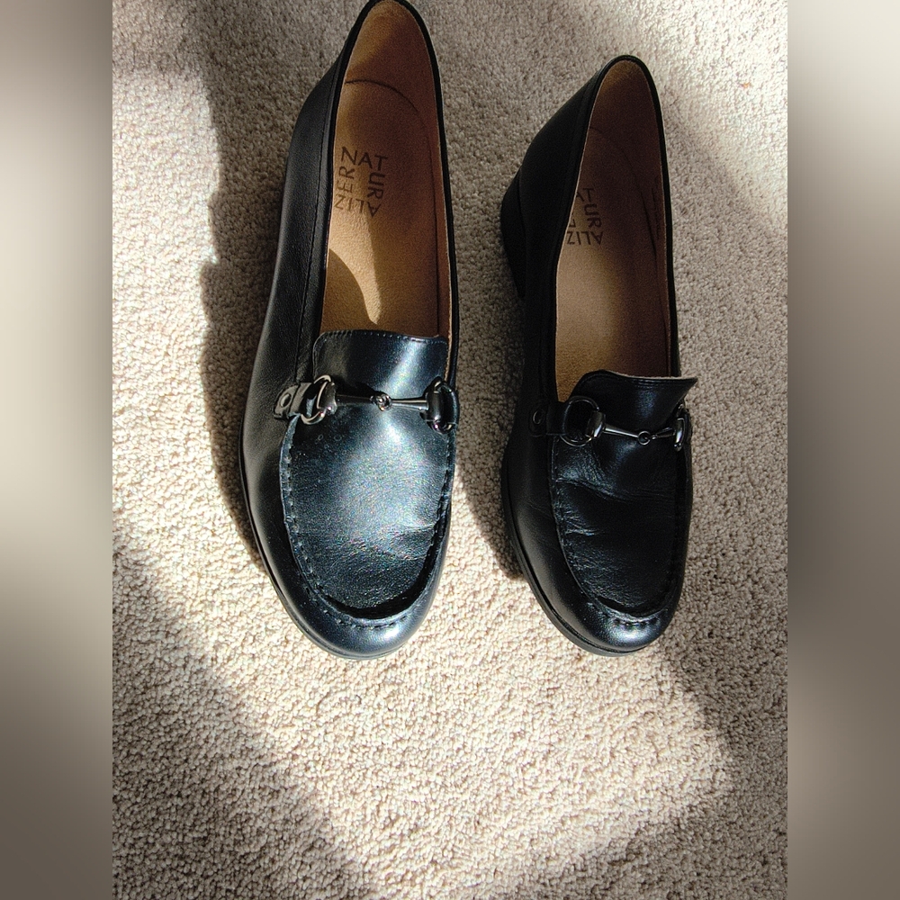 Naturalizer Macey Black Leather Loafers with Silver Pewter Horsebit 9 Wide
